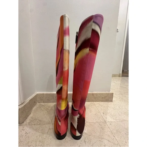 CHANEL NWT Multicolor Knee-High Women's Boots Size-8.5C GORGEOUS CHANEL BOOTS! - Picture 3 of 8